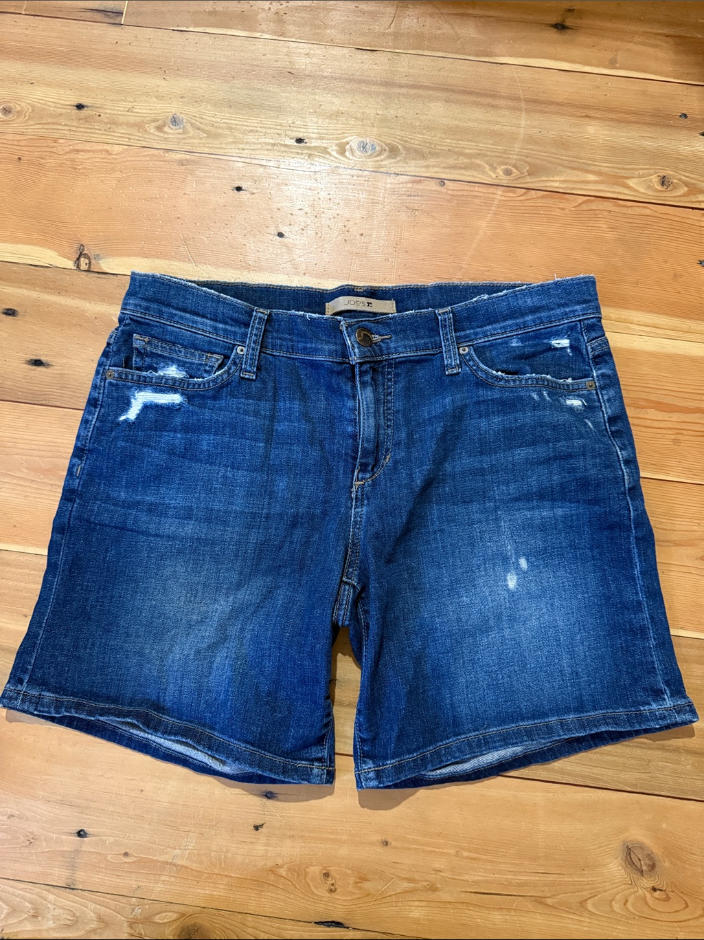 Joe’s Jeans Distressed Denim Shorts Size 28